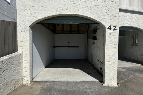 Photo of property in 42 Raroa Road, Kelburn, Wellington, 6012