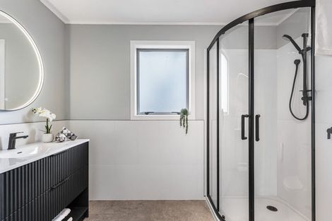 Photo of property in 54 Sikkim Crescent, Clover Park, Auckland, 2019