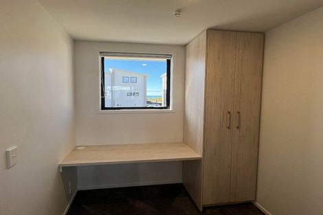Photo of property in 10/231u Marine Parade, Seatoun, Wellington, 6022