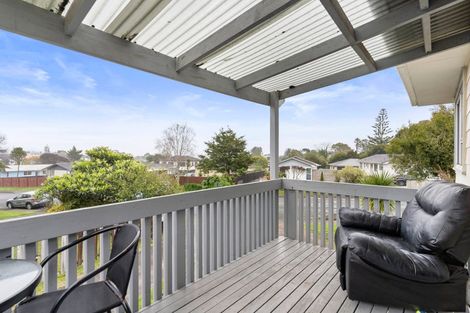 Photo of property in 14 Waari Avenue, Sunnyvale, Auckland, 0612