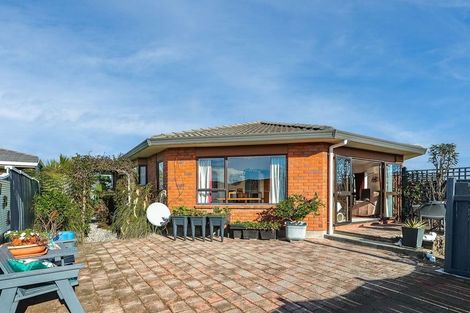 Photo of property in 11 Hunter Street, Westport, 7825