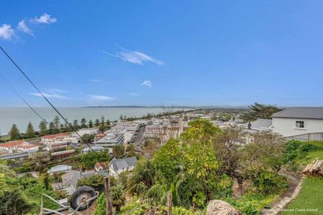 Photo of property in 3 Onslow Road, Bluff Hill, Napier, 4110