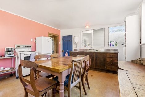 Photo of property in 5 Hapa Road, Kakahi, 3989