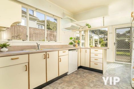 Photo of property in 159 Broderick Road, Johnsonville, Wellington, 6037
