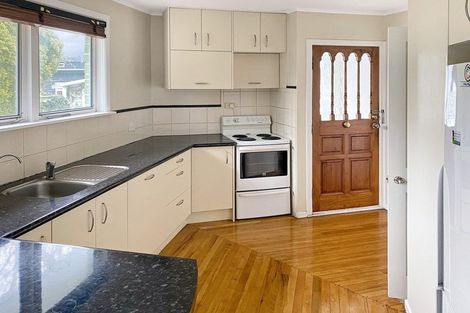 Photo of property in 2b Sutherland Avenue, Silverstream, Upper Hutt, 5019