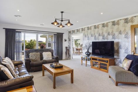 Photo of property in 281 Waihi Road, Hawera, 4673