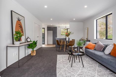 Photo of property in 18 Oakum Road, Whitby, Porirua, 5024