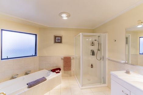 Photo of property in 3 Newbury Place, Taradale, Napier, 4112