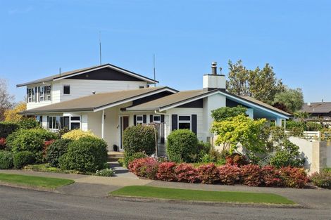 Photo of property in 34 Kent Terrace, Taradale, Napier, 4112