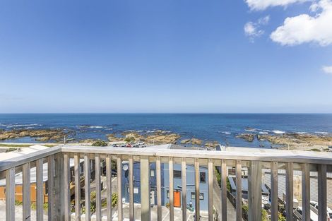 Photo of property in 11/410 The Esplanade, Island Bay, Wellington, 6023