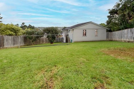 Photo of property in 32 Glenbervie Crescent, Massey, Auckland, 0614