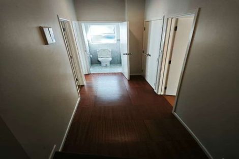 Photo of property in 11 Potter Avenue, Northcote, Auckland, 0627