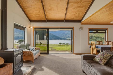 Photo of property in 803 Manaroa Road, Manaroa, Picton, 7282