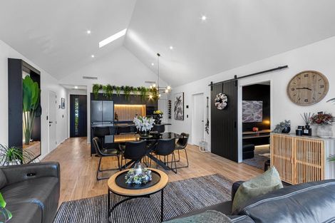 Photo of property in 38 Stationmasters Way, Prebbleton, 7604