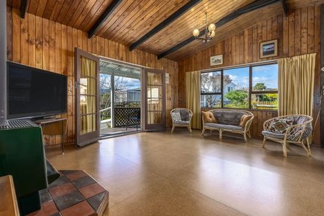 Photo of property in 15 Pitoitoi Street, Otaihanga, Paraparaumu, 5036