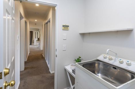 Photo of property in 129 Avonhead Road, Avonhead, Christchurch, 8042