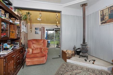 Photo of property in 7 Ngahina Street, Marton, 4710