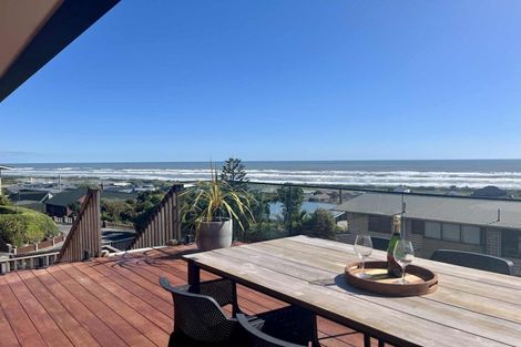 Photo of property in 13 Stanton Crescent, Karoro, Greymouth, 7805