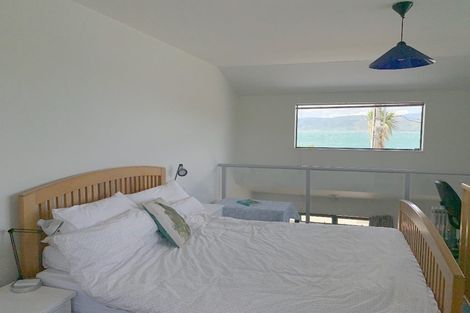 Photo of property in 231u8 Marine Parade, Seatoun, Wellington, 6022