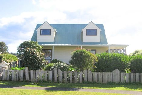 Photo of property in 126 Durrant Drive, Whangamata, 3620