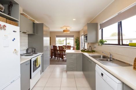 Photo of property in 50 Kaimanawa Street, Kelvin Grove, Palmerston North, 4414