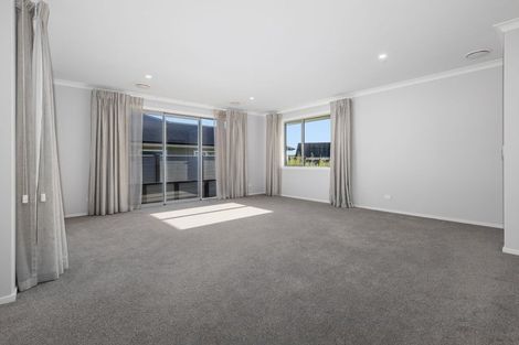 Photo of property in 168 Karuhiruhi Street, Waikanae, 5036