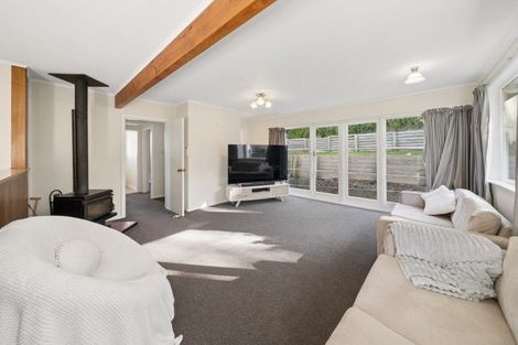 Photo of property in 9 Arene Grove, Titahi Bay, Porirua, 5022