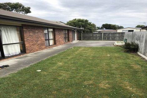 Photo of property in 27 Castile Place, Belfast, Christchurch, 8051