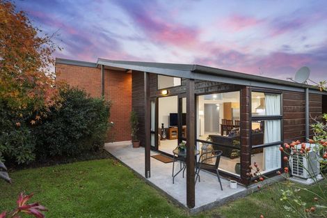 Photo of property in 32a Farquhars Road, Redwood, Christchurch, 8051