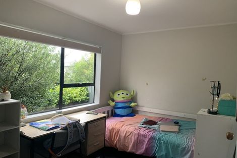 Photo of property in 7 Vera Road, Te Atatu South, Auckland, 0610