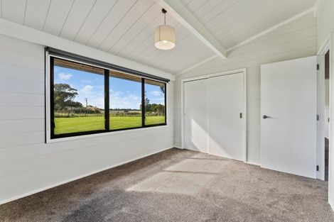Photo of property in 67 Mosston Road, Castlecliff, Whanganui, 4501