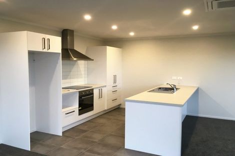 Photo of property in 35 Livingstone Drive, Papamoa Beach, Papamoa, 3118