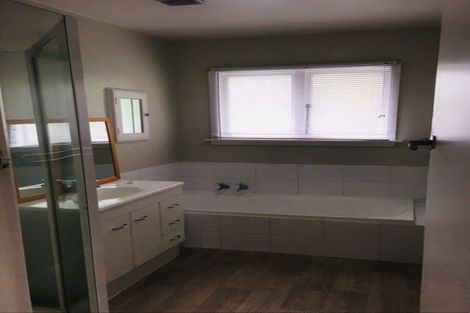 Photo of property in 10 Springhill Street, Avonhead, Christchurch, 8042