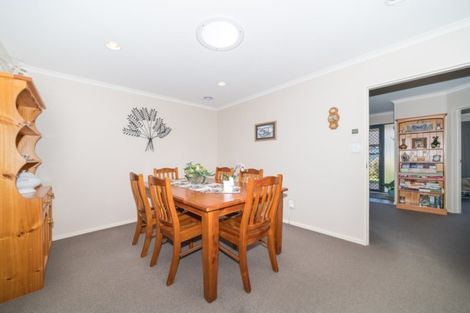 Photo of property in 53 Geneva Terrace, Kelvin Grove, Palmerston North, 4414