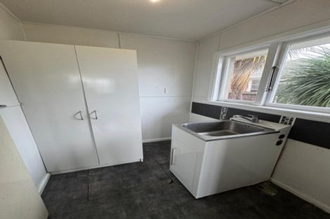 Photo of property in 73 Appleby Crescent, Burnside, Christchurch, 8053