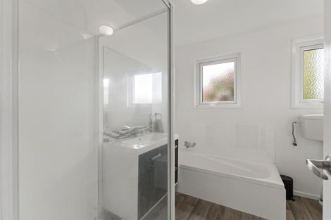 Photo of property in 1/58 Clydesdale Street, Woolston, Christchurch, 8062