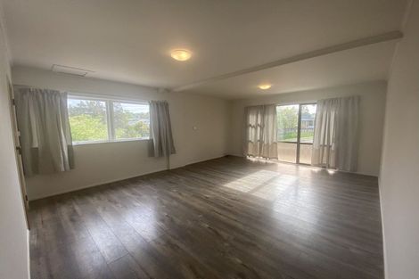 Photo of property in 14 Reynella Drive, Massey, Auckland, 0614