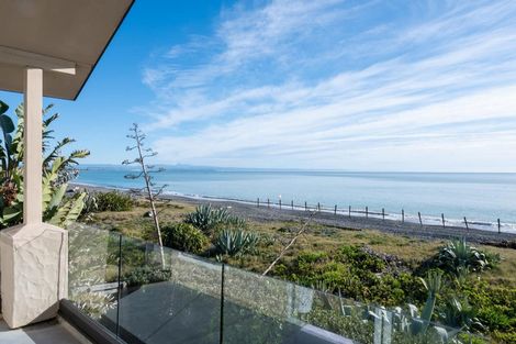 Photo of property in 225 Clifton Road, Te Awanga, 4102