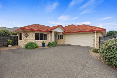 Photo of property in 72b Beachwater Drive, Papamoa Beach, Papamoa, 3118