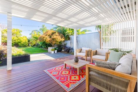 Photo of property in 100 Vigor Brown Street, Napier South, Napier, 4110