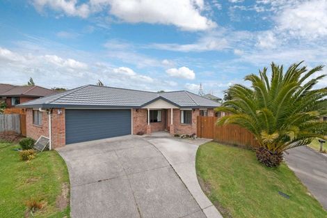 Photo of property in 18 Plumstead Rise, Glen Eden, Auckland, 0602