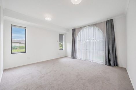 Photo of property in 119 Burswood Drive, Burswood, Auckland, 2013