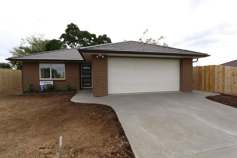 Photo of property in 15 Kennedy Lane, Hamilton East, Hamilton, 3216