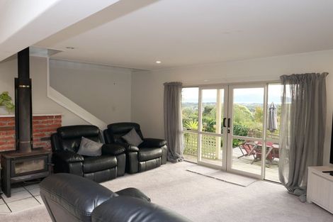 Photo of property in 67 Kotare Street, Waikanae, 5036