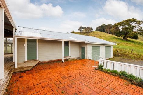 Photo of property in 56 Ongo Road, Hunterville, 4730