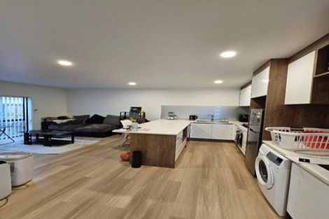 Photo of property in 33u2 May Street, Hamilton East, Hamilton, 3216