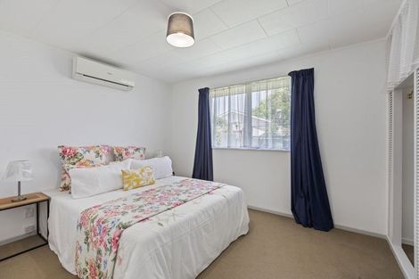 Photo of property in 15 Pine Street, New Lynn, Auckland, 0600