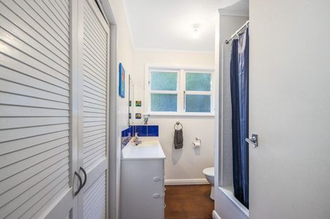 Photo of property in 34 Chesterton Street, Johnsonville, Wellington, 6037