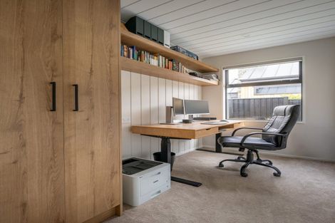 Photo of property in 60 Farrant Drive, Wanaka, 9305