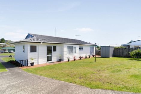 Photo of property in 16 Hayward Court, Te Puke, 3119